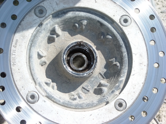 the left over of the wheel bearing.JPG